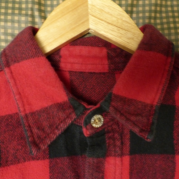 Meet your Poshers, Pine & Pony - Picture 6 of 7